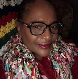 Meet your Posher, Beverly